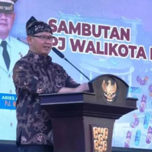 Perayaan Hari Jadi Kota Batu, Pj Walikota Batu Buka Pasar Murah dan Pameran
