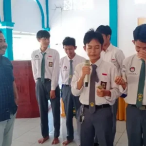 Pria Berstatus Wakil Rakyat di DPRD Provinsi Bengkulu Ini Seperti Tak Kenal Lelah Pria Berstatus Wakil Rakyat di DPRD Provinsi Bengkulu Ini Seperti Tak Kenal Lelah