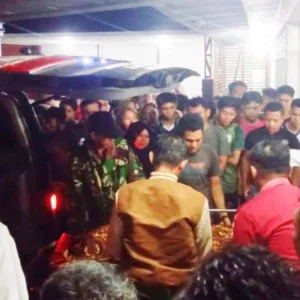 Remaja 15 Tahun Tenggelam di Sungai Sebelat, Temannya Panik Berteriak Minta Tolong Remaja 15 Tahun Tenggelam di Sungai Sebelat, Temannya Panik Berteriak Minta Tolong