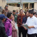 30 Warga Sumberbrantas Terima Sertifikat Tanah dari Menteri ATR/BPN