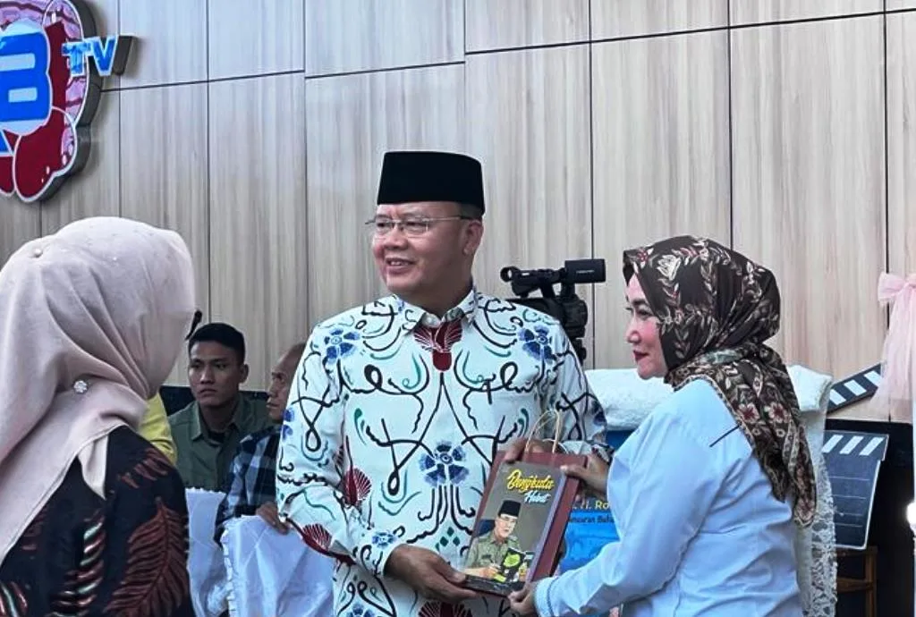 Buku Bengkulu Hebat Karya Gubernur Rohidin Sudah Tersedia di Perpusatakaan Daerah