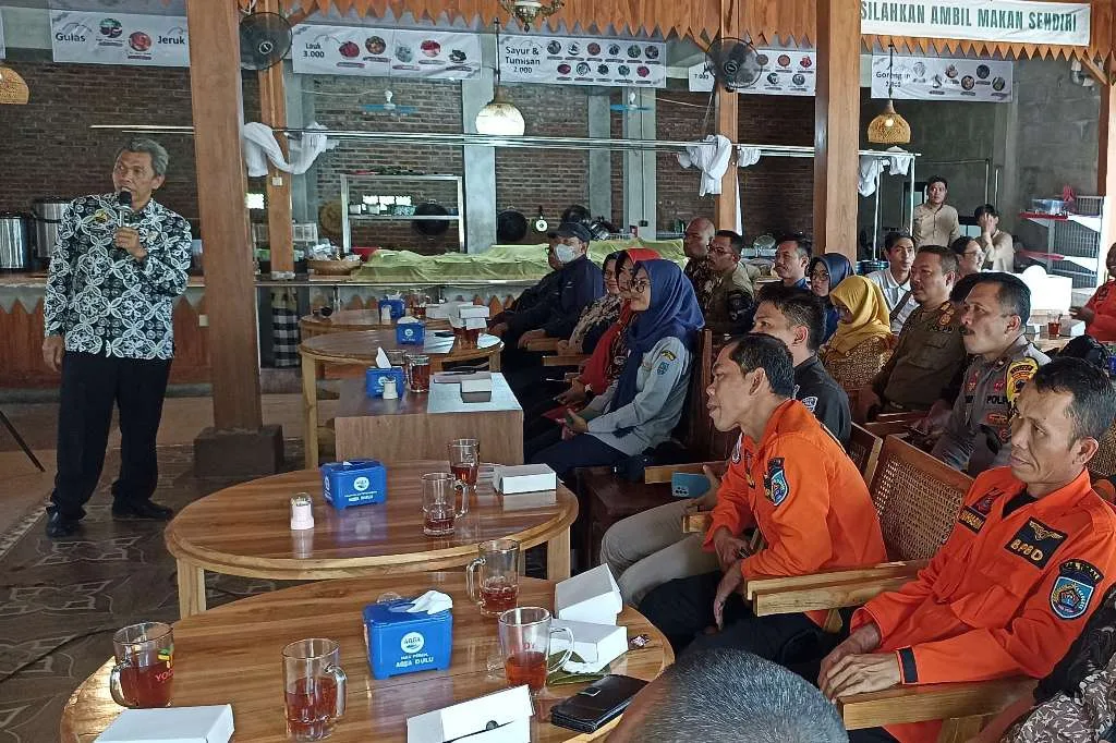 Call Center 112 Kabupaten Tegal Tanggap Krisis Kebakaran Selama Musim Kemarau