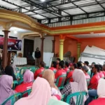 Ike Nurdiani Dampingi Romy Soekarno Turun Ke Desa, Konsolidasi Dengan Warga