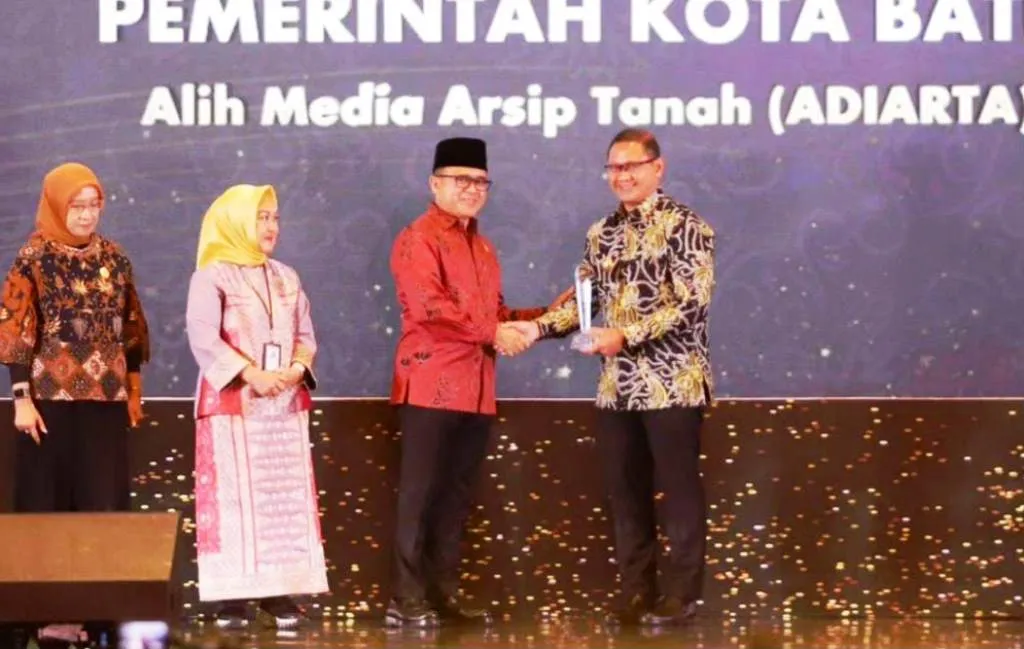 Inovasi ADIARTA Dinas Perpustakaan Kota Batu Raih Penghargaan Pelayanan Publik Terbaik 2023