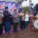 Kejuaraan Paralayang Piala Wali Kota Batu Seri IV 2023 Resmi Dibuka PJ Walikota