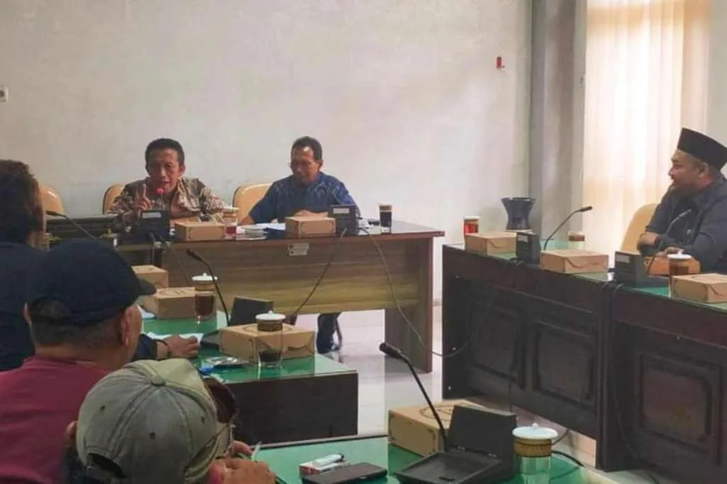 Komisi I DPRD Kabupaten Blitar Terima Perwakilan Laskar Dalam Audiensi Terkait TP2ID
