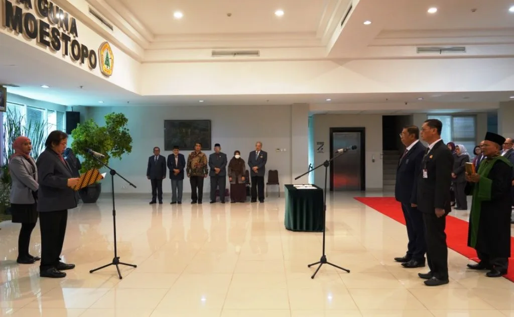 Lantik Rektor Baru Universitas Moestopo, Perkuat Pendidikan Berkualitas Menuju Generasi Emas