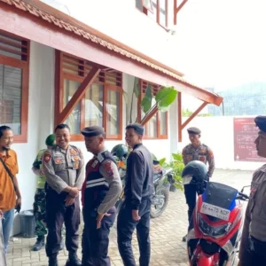 Polres Blitar Tingkatkan Patroli di Sekitar Bawaslu, Jamin Lingkungan Pemilu Aman
