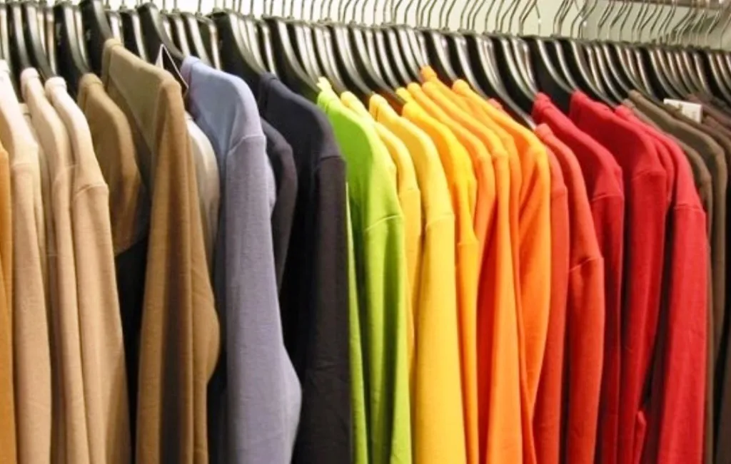 Rahasia Memilih Warna Busana Sesuai Warna Kulit Anda Tips Memilih Warna Pakaian yang Cocok untuk Kulit Gelap