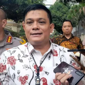 Resmi Ditetapkan Tersangka, Polda Metro Jaya Larang Firli Bahuri Bepergian ke Luar Negeri