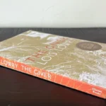 Sinopsis Buku 'The Giver' oleh Lois Lowry: Membuka Dunia Dystopia yang Menarik