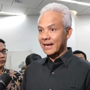 Ganjar Pranowo: Anak Muda Perlu Dididik Politik yang Substansial