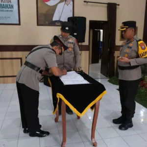 Kapolres Blitar Kota Pimpin Sertijab, Pejabat Diminta Fokus Hadapi Pemilu 2024