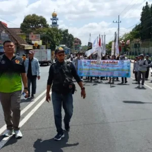 KONI Bersama Atlit Cabor Geruduk Kantor Pemerintah Kabupaten Blitar untuk Menagih Janji Bupati