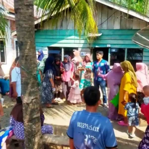 Novian Fitri dari PAN Lakukan Kunjungan dan Beri Bantuan untuk Warga Sakit