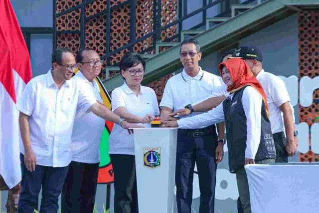 Atasi Masalah Sampah, Pemprov DKI Resmikan TPS 3R dan Bersinergi dengan Berbagai Pihak