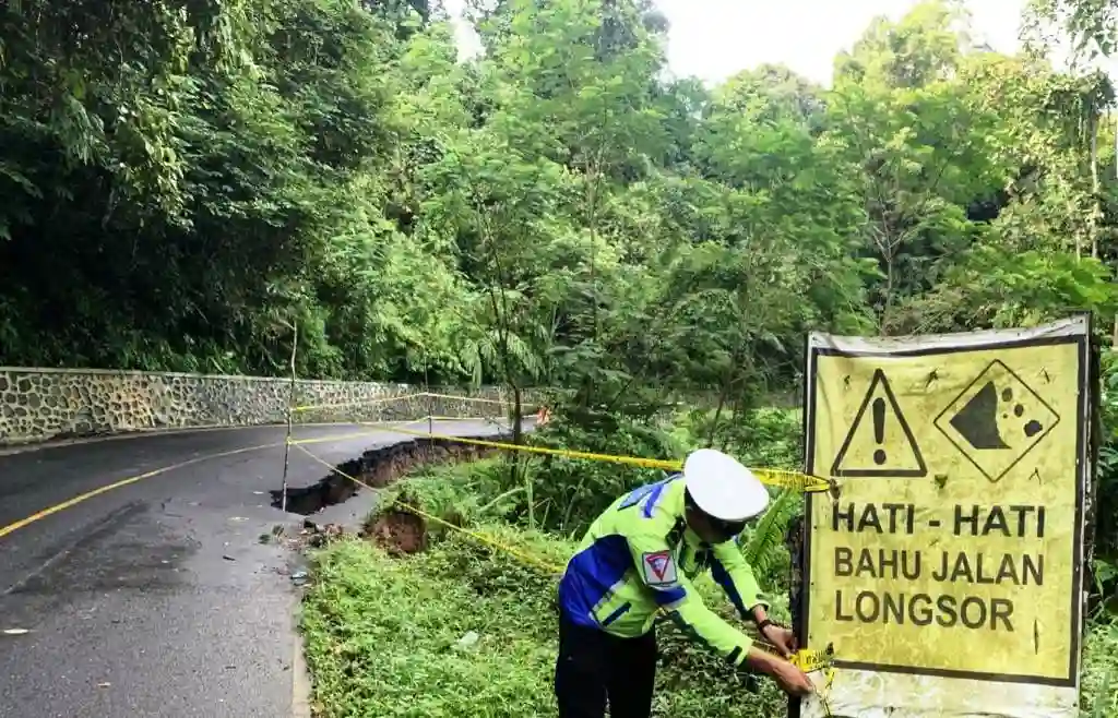 Jalan di Liku 9 Amblas, Pemprov Bengkulu Jamin Penanganan Cepat
