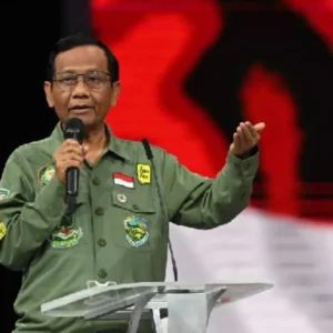 Sebut Gibran 'Gila', Mahfud MD Dilaporkan ke Bawaslu