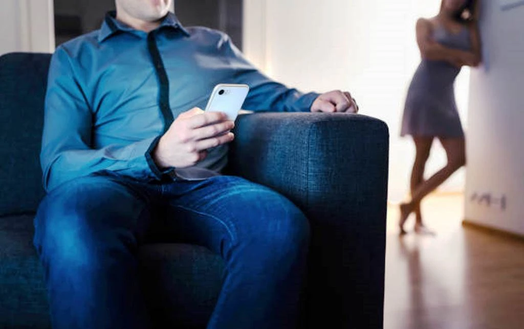 Viral Seleb TikTok Ungkap Suami Selingkuh dengan Pramugari, Ini Dosa Berselingkuh