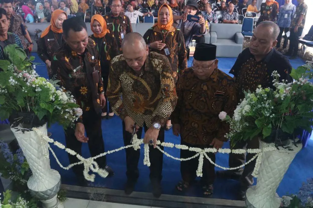 Walikota Tegal Resmikan Mushola Perumda Air Minum Tirta Bahari