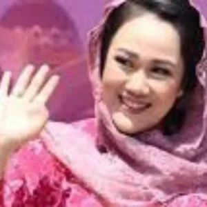 Elisa Ermasari Banjir Pujian dan Dukungan Jelang Pemilu 2024 Elisa Ermasari Banjir Pujian dan Dukungan Jelang Pemilu 2024