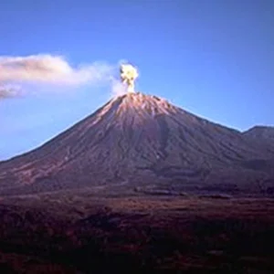 Hari Ini Gunung Semeru Meletus, Masyarakat Diberi Peringatan Siaga III Kemarin Gunung Semeru Erupsi Tiga Kali, Status Turun dari Siaga ke Waspada Gunung Semeru Erupsi Dua Kali, Warga Diminta Waspada