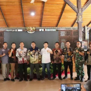 Khaerul Abidin Soroti Pentingnya Peran Media dalam Membangun Demokrasi Khaerul Abidin Soroti Pentingnya Peran Media dalam Membangun Demokrasi