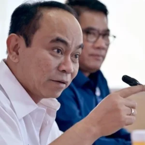Menkominfo Budi Arie Tegaskan Bansos El Nino Tidak Terkait Dengan Kampanye Pemilu 2024 Menkominfo Budi Arie Tegaskan Bansos El Nino Tidak Terkait Dengan Kampanye Pemilu 2024