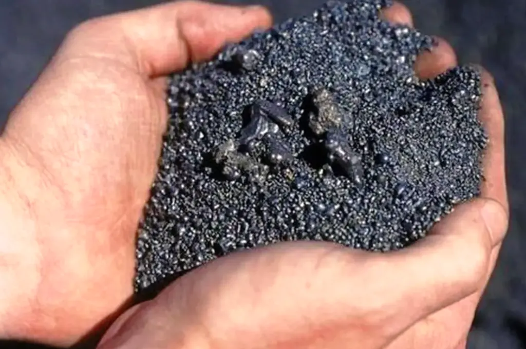 Pasokan Nikel dari Indonesia Melonjak, Harga Nikel Dunia Terjun Bebas Update Harga Global: Minyak Brent Turun, Nikel Menguat Harga Minyak dan Batu Bara Turun, CPO dan Nikel Juga Tertekan Larang Ekspor Nikel, Presiden Jokowi Dorong Hilirisasi Sumber Daya Mineral Harga Nikel Sentuh Titik Terendah dalam Empat Tahun, Minyak Mentah Turun