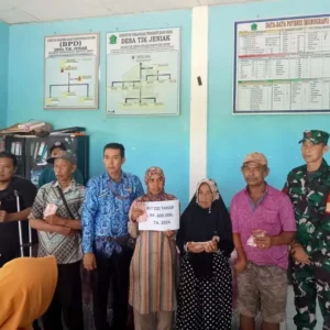 Pemdes Tik Jeniak Sukses Salurkan BLT-DD Kepada 47 KPMÂ 