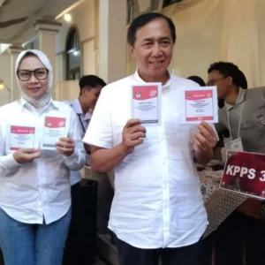 Pj Bupati Brebes Iwanuddin Iskandar Nyoblos dan Ajak Masyarakat Berpartisipasi Pj Bupati Brebes Iwanuddin Iskandar Nyoblos dan Ajak Masyarakat Berpartisipasi