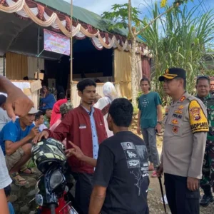 Polres Mukomuko Bersama Kodim 0428 Amankan PSU TPS 09 Desa Penarik Polres Mukomuko Bersama Kodim 0428 Amankan PSU TPS 09 Desa Penarik