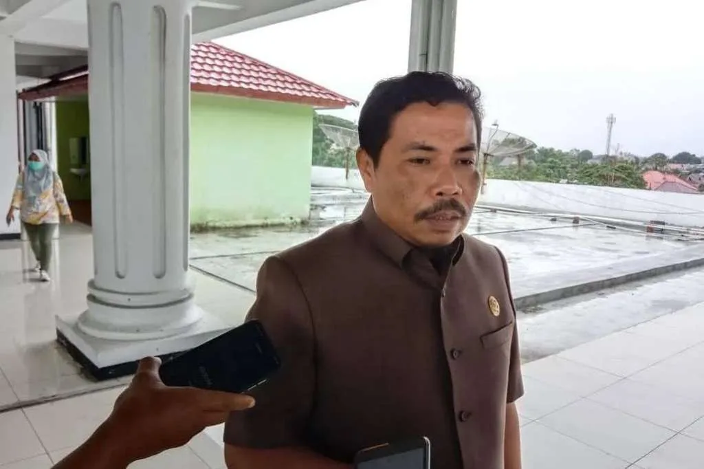 Usin Desak Pemda Maksimalkan Pemanfaatan Dana KUR untuk Ekonomi Daerah