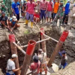 Warga Dukuh Wadas Gumantung dan Dandim Kerja Bakti, Bangun Jembatan Putus