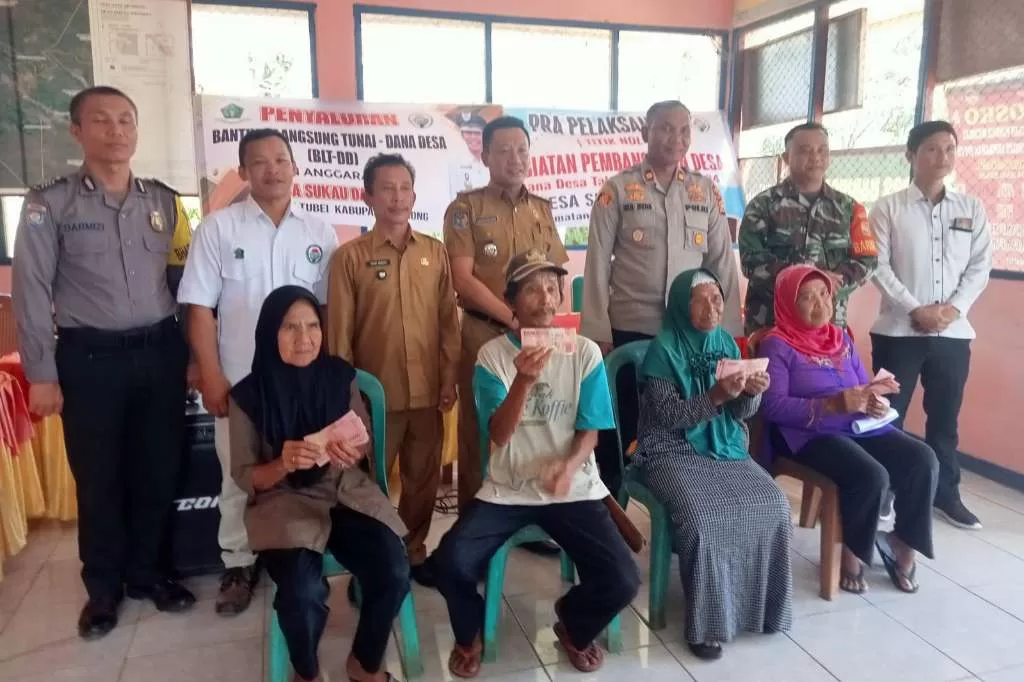 22 KPM Terima BLT-DD dari Pemdes Sukau Datang I