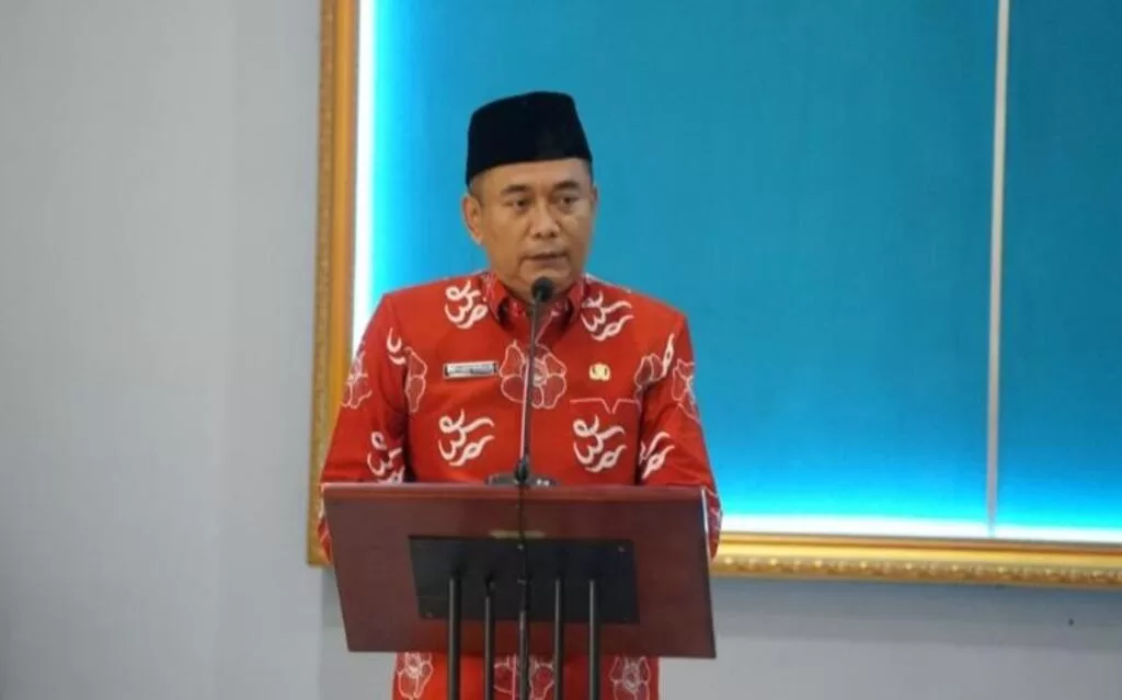 Penjabat Bupati Bengkulu Tengah Dr. Heriyandi Roni