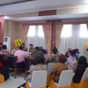 Saat audiensi HKBP dan PGIW di Ruang Kerja Gubernur Bengkulu