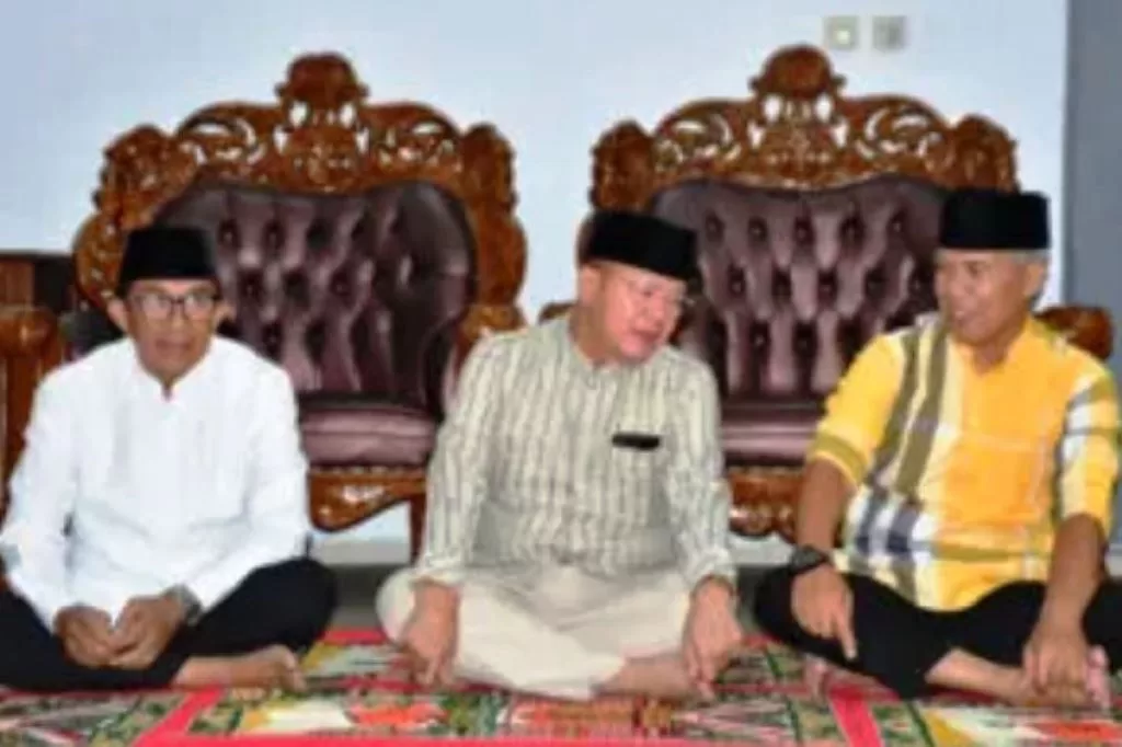 Gubernur Rohidin Mersyah Beserta Rombongan Hadiri Buka Bersana di Balai Pat Petulai