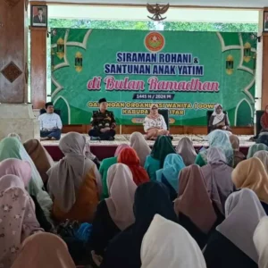 Hadiri Siraman Rohani dan Santunan Anak Yatim GOW Kabupaten Blitar, Ini Pesan Bupati Rini Syarifah