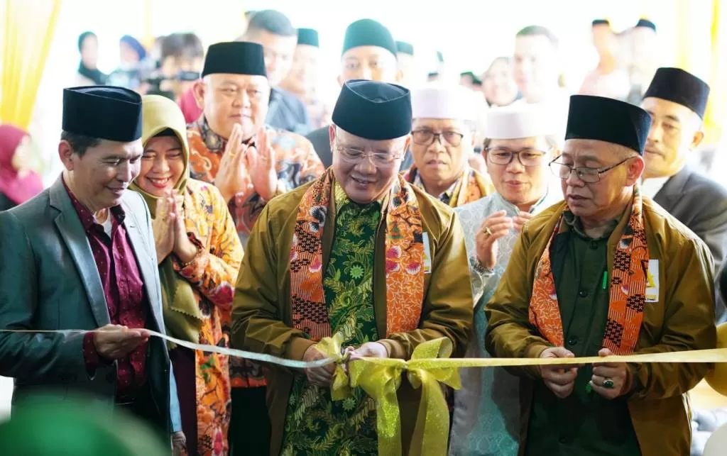Gubernur Rohidin Mersah Resmikan Kantor Baru PT Delta Cipta Globalindo