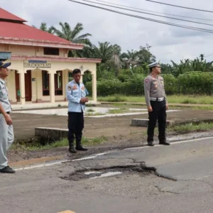 Jelang Mudik, Polres Mukomuko Lakukan Inspeksi Keselamatan Angkutan Umum Jelang Mudik, Polres Mukomuko Lakukan Inspeksi Keselamatan Angkutan UmumÂ