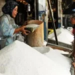 Bahan Sembako Beras Fluktuasi Harga Pangan, Beras dan Cabai Alami Perubahan Signifikan Fluktuasi Harga Pangan: Cabai Turun, Beras dan Daging Sapi Naik Mayoritas Harga Pangan Turun, Beberapa Komoditas Alami Kenaikan