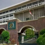 Kejaksaan RI Sita 687 Juta Lembar Saham PT Jasa Penunjang Tambang Kejagung Dalami Asal Muasal 109 Ton Emas Ilegal Produksi Antam Kejagung Temukan Bukti Baru di Kasus Suap Bebaskan Ronald Tannur