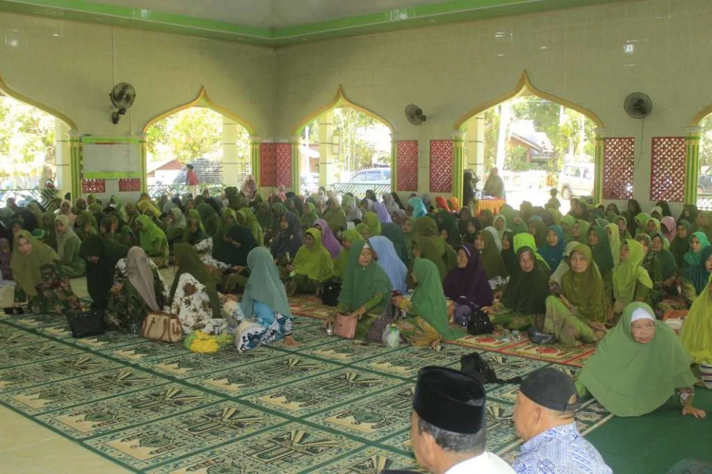 Ketua DPRD Provinsi Bengkulu Apresiasi Pemkab dalam Pengajian Rutin Bulanan Muslimat NU