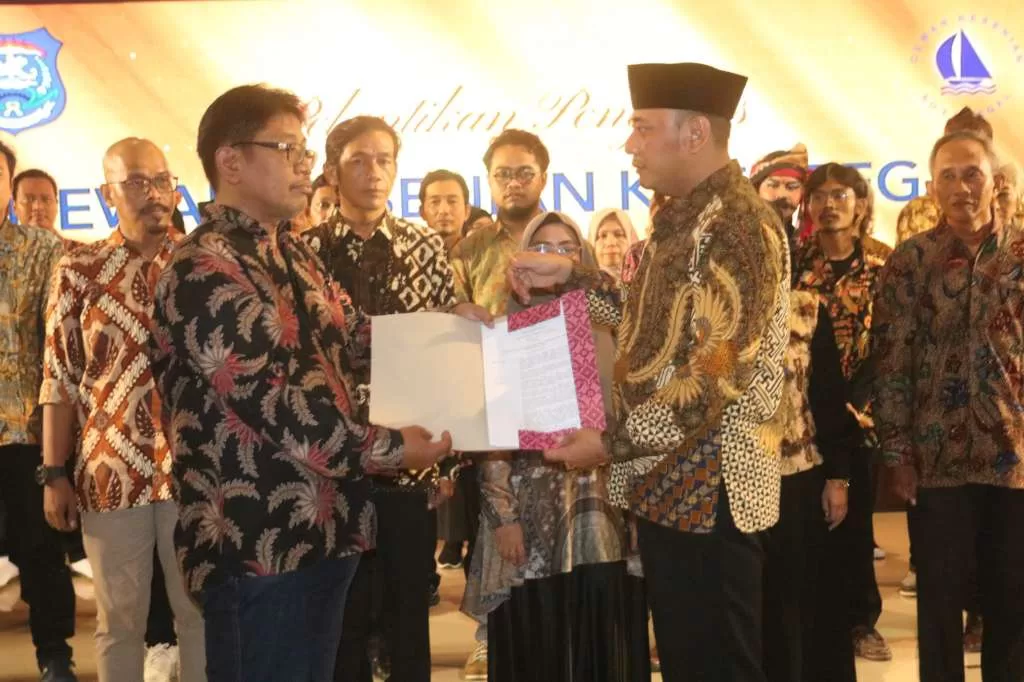 Lantik Ketua DKT Baru, Dedy Yon Supriyono Dukung Kemajuan Seni Kota Tegal