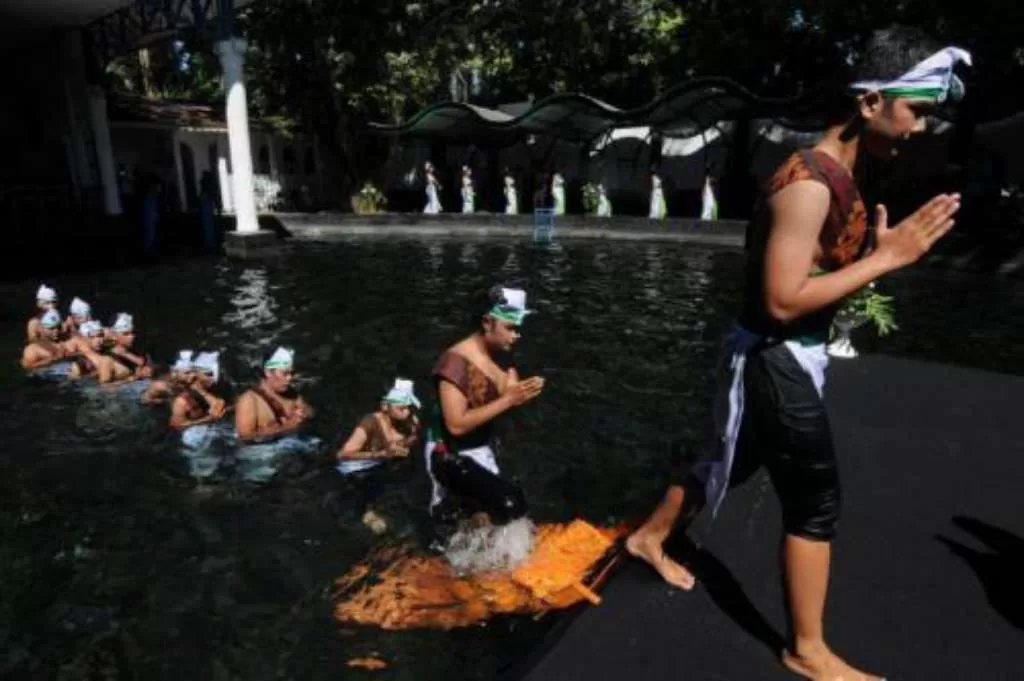 Makna Tradisi Padusan, Spiritualitas Jelang Ramadhan dalam Kehidupan Masyarakat Jawa