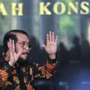 Mantan Ketua MK Ini Terjerat Kasus Pelanggaran Etika Mantan Ketua MK Ini Terjerat Kasus Pelanggaran Etika
