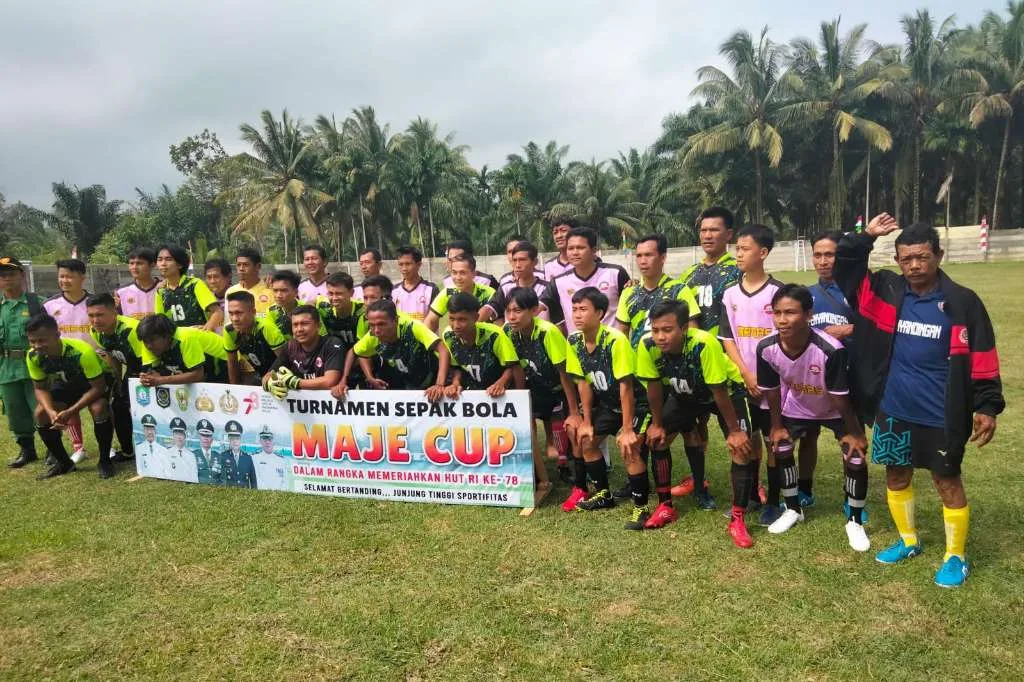 Pemdes Penyandingan Rayakan HUT RI dengan Menggelar Turnamen Sepak Bola