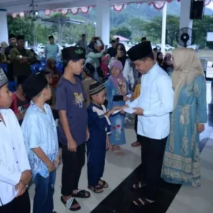 Pererat Silaturahmi, Pemkab Lebong Gelar Buka Bersama dan Santunan Anak Yatim Pererat Silaturahmi, Pemkab Lebong Gelar Buka Bersama dan Santunan Anak Yatim