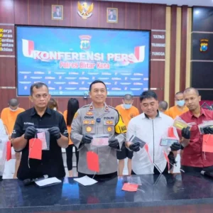 Polres Blitar Kota Ungkap Praktik Prostitusi Online, Jerat Tujuh Tersangka Polres Blitar Kota Ungkap Praktik Prostitusi Online, Jerat Tujuh Tersangka